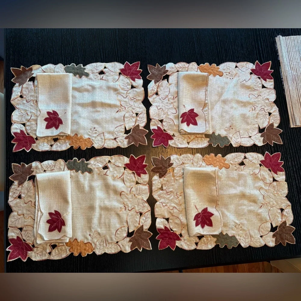 Matching Autumn Leaf Cloth Napkins and Placemats - Set of 4 Pairs